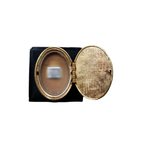 Size 6 Vintage Avon Gold Toned Cameo Perfume Ring - Picture 2 of 4